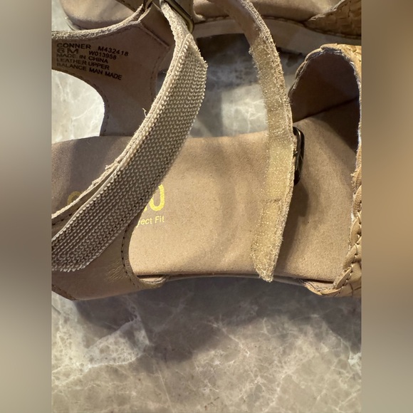 MUNRO women's conner ankle strap platform sandal in natural woven combo 6 - Picture 10 of 10